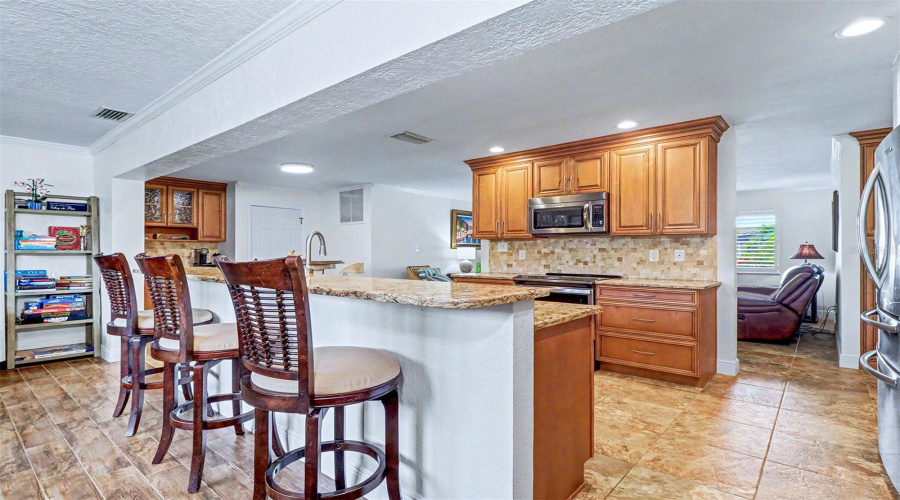 St Petersburg, Florida 33708, 3 Bedroom Bedrooms, ,2 Bathroombathrooms,Residential,For Sale,97Th,0,Mfrtb8541650