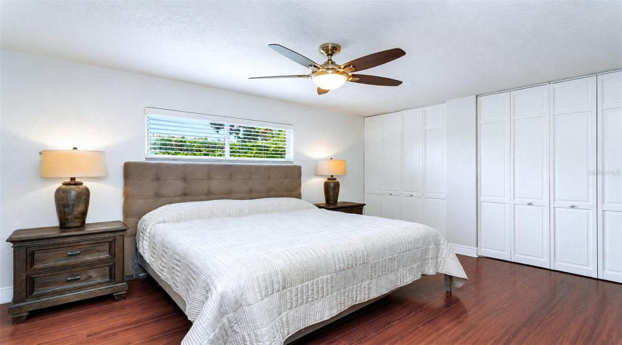 St Petersburg, Florida 33708, 3 Bedroom Bedrooms, ,2 Bathroombathrooms,Residential,For Sale,97Th,0,Mfrtb8541650