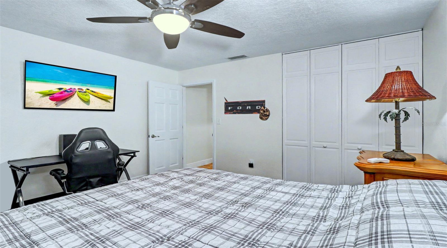 St Petersburg, Florida 33708, 3 Bedroom Bedrooms, ,2 Bathroombathrooms,Residential,For Sale,97Th,0,Mfrtb8541650