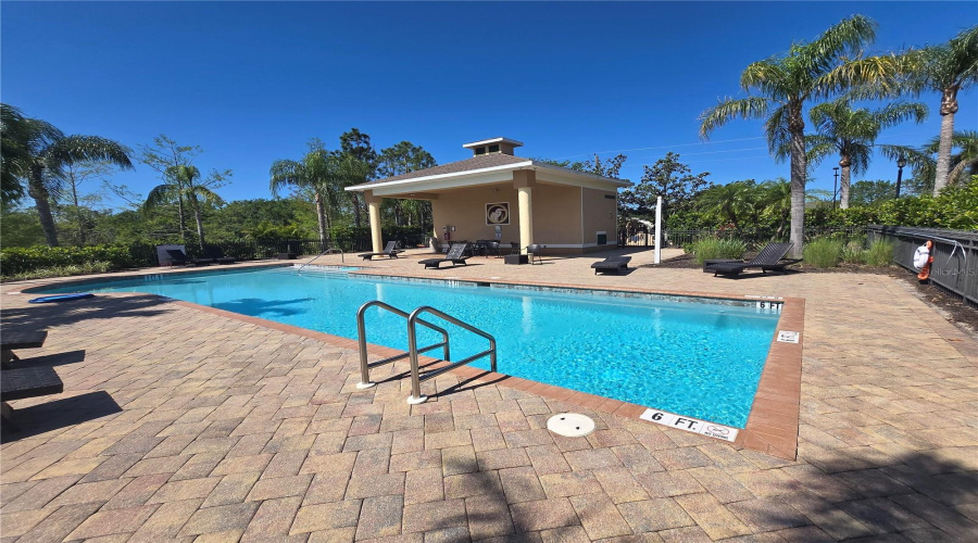Sarasota, Florida 34238, 3 Bedroom Bedrooms, ,2 Bathroombathrooms,Residential,For Sale,Karpeal,0,Mfro6428385