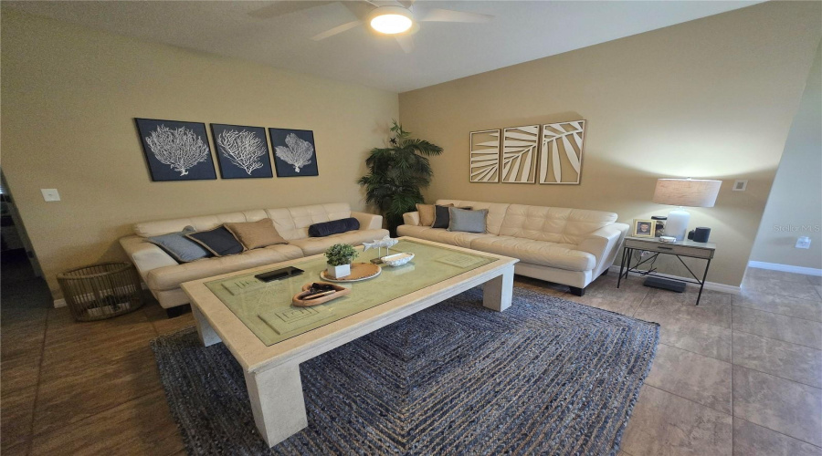Sarasota, Florida 34238, 3 Bedroom Bedrooms, ,2 Bathroombathrooms,Residential,For Sale,Karpeal,0,Mfro6428385