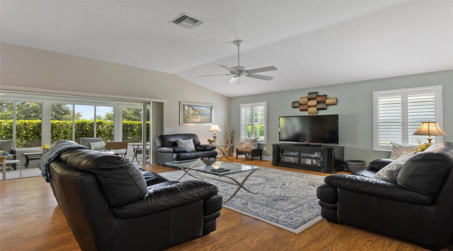 The Villages, Florida 32162, 3 Bedroom Bedrooms, ,2 Bathroombathrooms,Residential,For Sale,Little River,0,Mfrg5116276