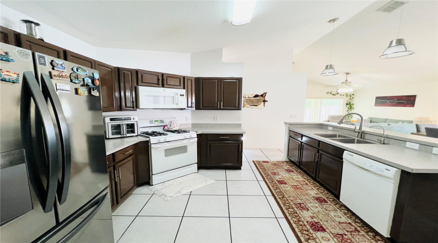 Orange City, Florida 32763, 4 Bedroom Bedrooms, ,2 Bathroombathrooms,Residential,For Sale,Stags Leap,0,Mfro6412399
