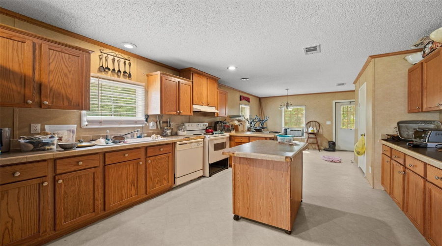 Starke, Florida 32091, 3 Bedroom Bedrooms, ,2 Bathroombathrooms,Residential,For Sale,State Road 100,0,Mfrgc542376