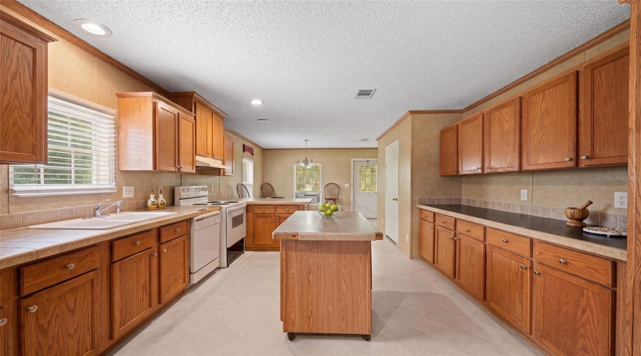 Starke, Florida 32091, 3 Bedroom Bedrooms, ,2 Bathroombathrooms,Residential,For Sale,State Road 100,0,Mfrgc542376