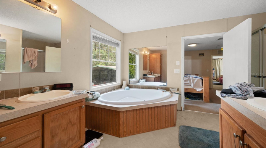 Starke, Florida 32091, 3 Bedroom Bedrooms, ,2 Bathroombathrooms,Residential,For Sale,State Road 100,0,Mfrgc542376