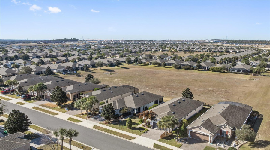 Clermont, Florida 34715, 2 Bedroom Bedrooms, ,2 Bathroombathrooms,Residential,For Sale,Stargrass,0,Mfro6379731