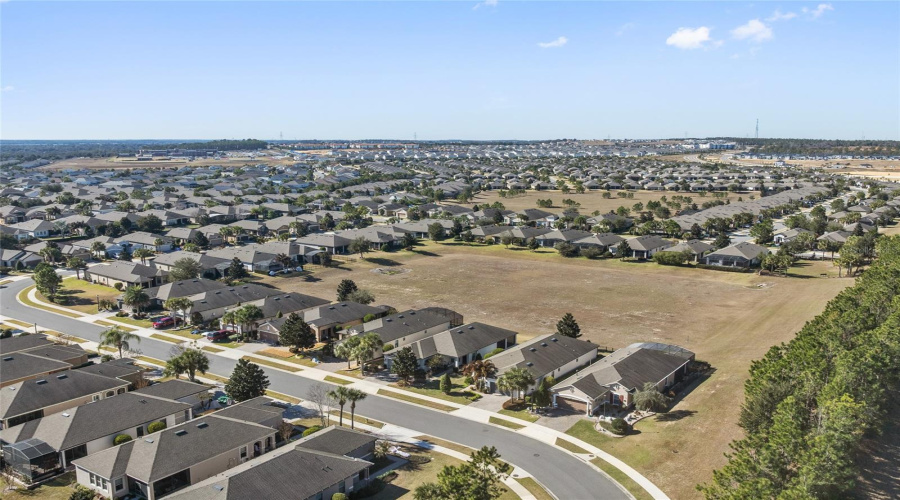 Clermont, Florida 34715, 2 Bedroom Bedrooms, ,2 Bathroombathrooms,Residential,For Sale,Stargrass,0,Mfro6379731