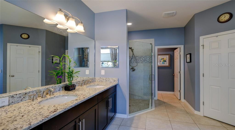 Sarasota, Florida 34238, 4 Bedroom Bedrooms, ,3 Bathroombathrooms,Residential,For Sale,Anise,0,Mfro6434460