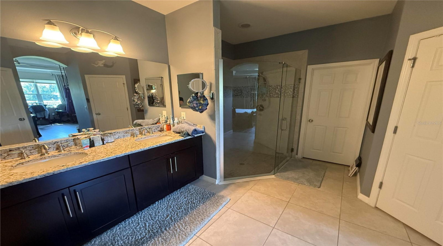 Sarasota, Florida 34238, 4 Bedroom Bedrooms, ,3 Bathroombathrooms,Residential,For Sale,Anise,0,Mfro6434460