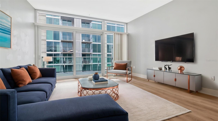 Tampa, Florida 33602, 2 Bedroom Bedrooms, ,2 Bathroombathrooms,Residential,For Sale,12Th,0,Mfrtb8536078