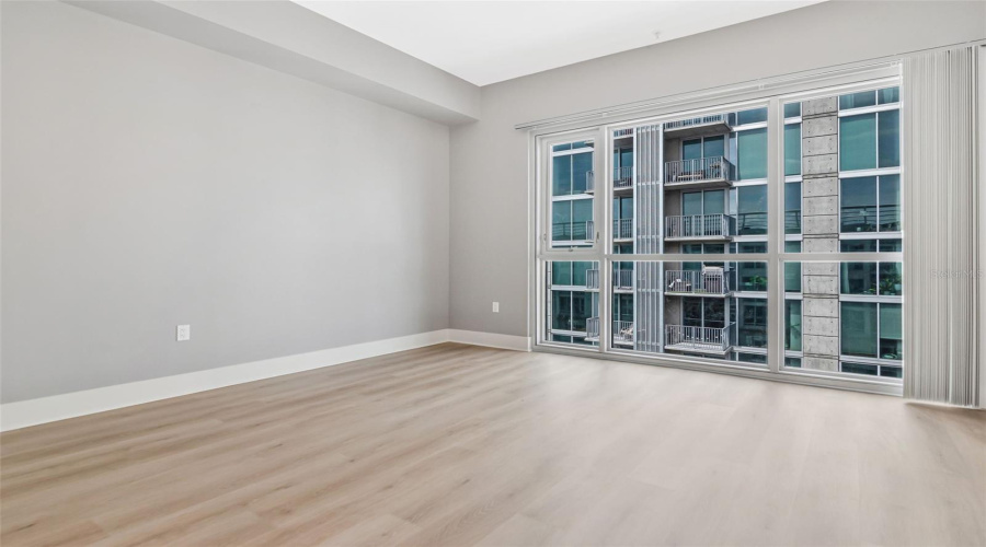 Tampa, Florida 33602, 2 Bedroom Bedrooms, ,2 Bathroombathrooms,Residential,For Sale,12Th,0,Mfrtb8536078