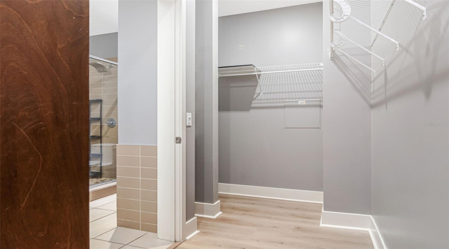 Tampa, Florida 33602, 2 Bedroom Bedrooms, ,2 Bathroombathrooms,Residential,For Sale,12Th,0,Mfrtb8536078