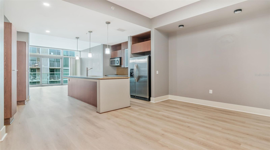 Tampa, Florida 33602, 2 Bedroom Bedrooms, ,2 Bathroombathrooms,Residential,For Sale,12Th,0,Mfrtb8536078