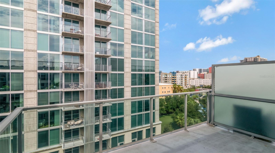 Tampa, Florida 33602, 2 Bedroom Bedrooms, ,2 Bathroombathrooms,Residential,For Sale,12Th,0,Mfrtb8536078