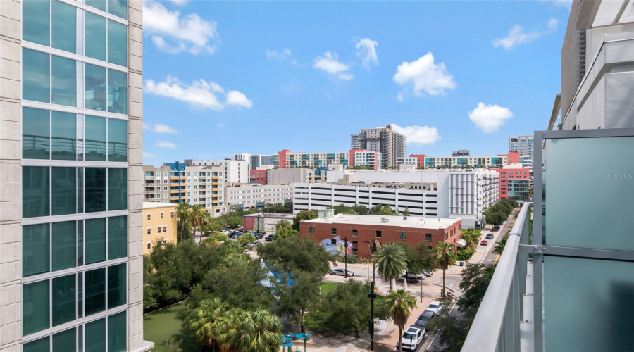 Tampa, Florida 33602, 2 Bedroom Bedrooms, ,2 Bathroombathrooms,Residential,For Sale,12Th,0,Mfrtb8536078