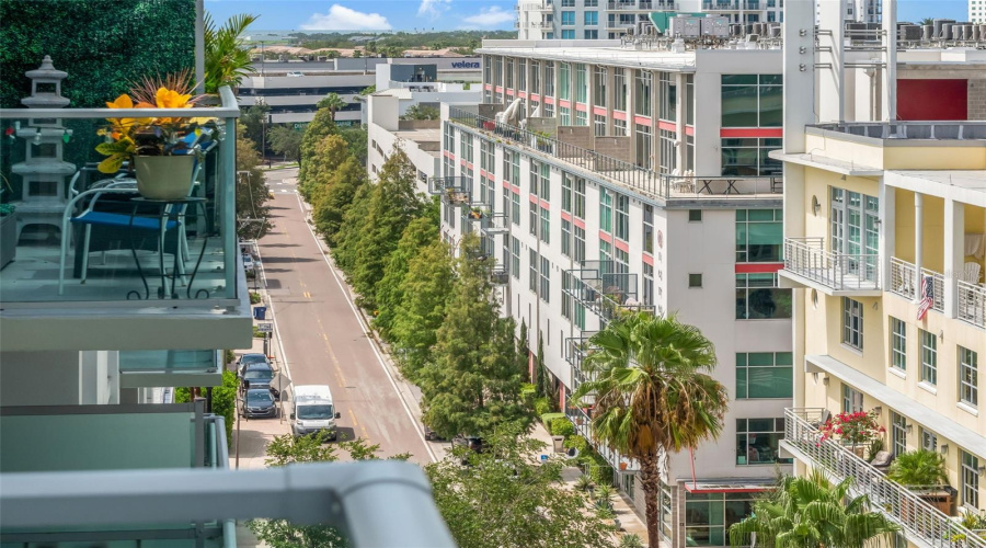 Tampa, Florida 33602, 2 Bedroom Bedrooms, ,2 Bathroombathrooms,Residential,For Sale,12Th,0,Mfrtb8536078