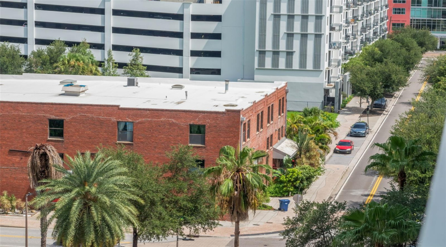 Tampa, Florida 33602, 2 Bedroom Bedrooms, ,2 Bathroombathrooms,Residential,For Sale,12Th,0,Mfrtb8536078