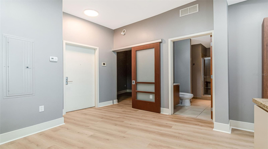 Tampa, Florida 33602, 2 Bedroom Bedrooms, ,2 Bathroombathrooms,Residential,For Sale,12Th,0,Mfrtb8536078