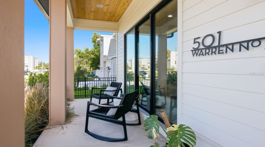 Tampa, Florida 33602, 3 Bedroom Bedrooms, ,2 Bathroombathrooms,Residential,For Sale,Warren,0,Mfrtb8539750