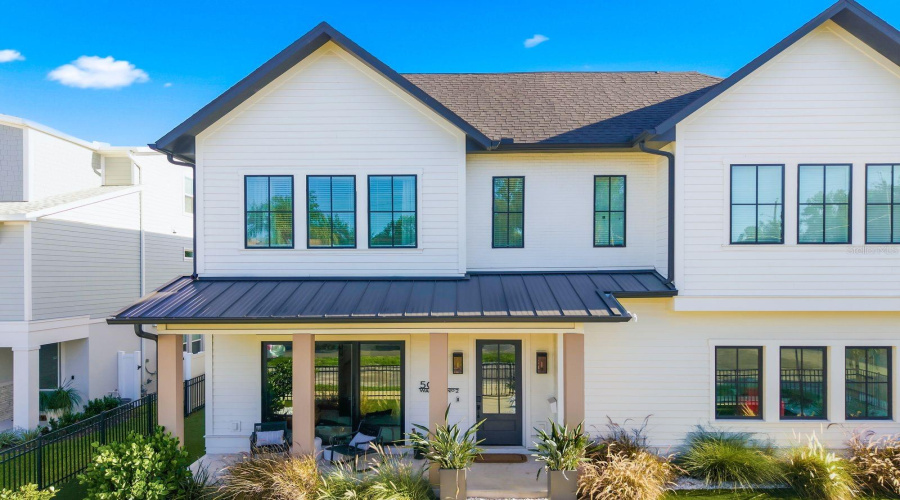 Tampa, Florida 33602, 3 Bedroom Bedrooms, ,2 Bathroombathrooms,Residential,For Sale,Warren,0,Mfrtb8539750