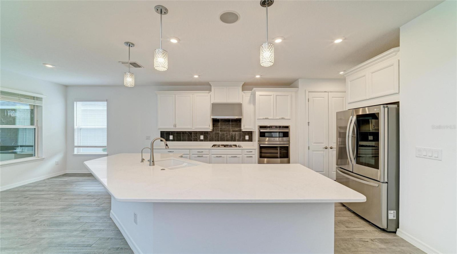 Palmetto, Florida 34221, 4 Bedroom Bedrooms, ,3 Bathroombathrooms,Residential,For Sale,Laurelcrest,0,Mfra4704048