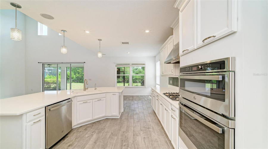 Palmetto, Florida 34221, 4 Bedroom Bedrooms, ,3 Bathroombathrooms,Residential,For Sale,Laurelcrest,0,Mfra4704048