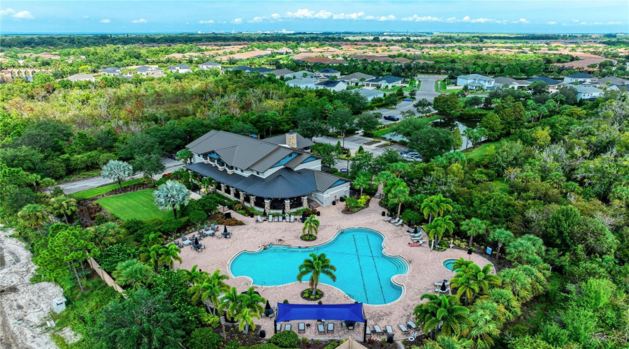 Palmetto, Florida 34221, 4 Bedroom Bedrooms, ,3 Bathroombathrooms,Residential,For Sale,Laurelcrest,0,Mfra4704048