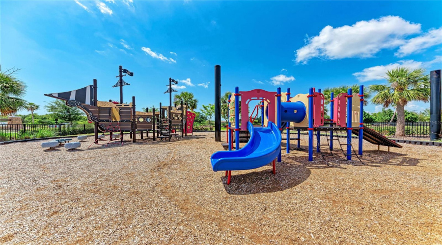 Palmetto, Florida 34221, 4 Bedroom Bedrooms, ,3 Bathroombathrooms,Residential,For Sale,Laurelcrest,0,Mfra4704048