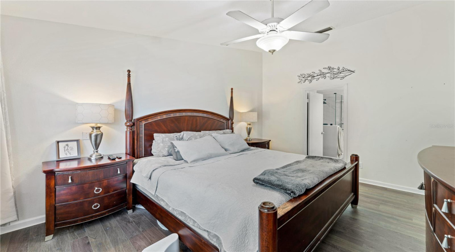 Tampa, Florida 33647, 3 Bedroom Bedrooms, ,2 Bathroombathrooms,Residential,For Sale,Fox Hollow,0,Mfrtb8497890