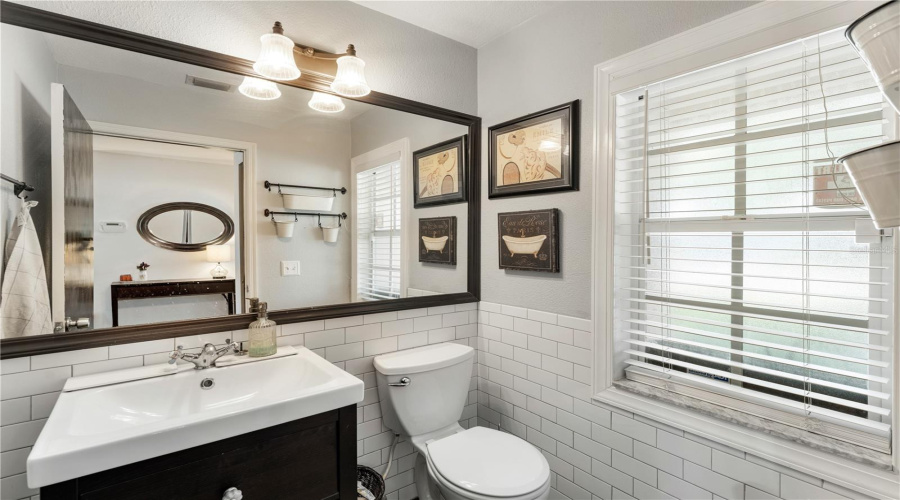 Tampa, Florida 33647, 3 Bedroom Bedrooms, ,2 Bathroombathrooms,Residential,For Sale,Fox Hollow,0,Mfrtb8497890