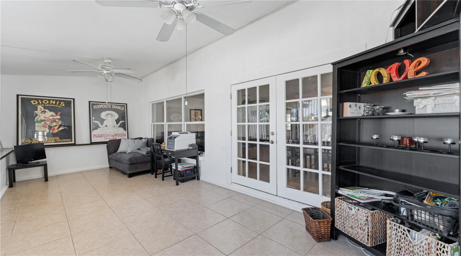 Tampa, Florida 33647, 3 Bedroom Bedrooms, ,2 Bathroombathrooms,Residential,For Sale,Fox Hollow,0,Mfrtb8497890