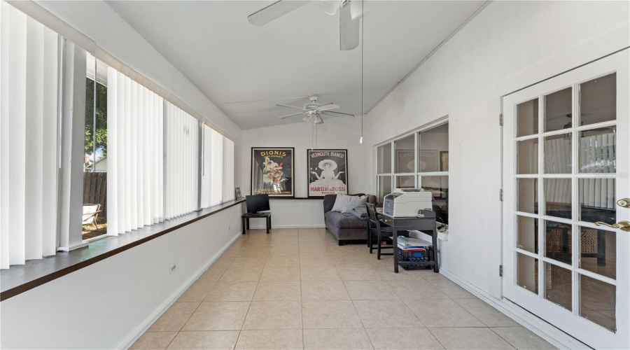 Tampa, Florida 33647, 3 Bedroom Bedrooms, ,2 Bathroombathrooms,Residential,For Sale,Fox Hollow,0,Mfrtb8497890