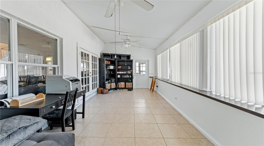 Tampa, Florida 33647, 3 Bedroom Bedrooms, ,2 Bathroombathrooms,Residential,For Sale,Fox Hollow,0,Mfrtb8497890