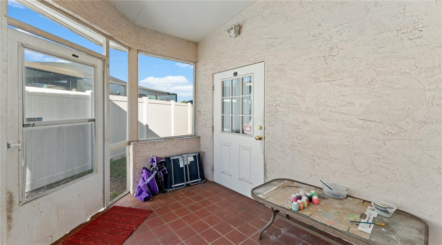 Tampa, Florida 33647, 3 Bedroom Bedrooms, ,2 Bathroombathrooms,Residential,For Sale,Fox Hollow,0,Mfrtb8497890