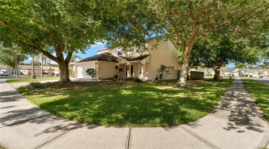 Tampa, Florida 33647, 3 Bedroom Bedrooms, ,2 Bathroombathrooms,Residential,For Sale,Fox Hollow,0,Mfrtb8497890