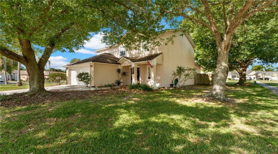 Tampa, Florida 33647, 3 Bedroom Bedrooms, ,2 Bathroombathrooms,Residential,For Sale,Fox Hollow,0,Mfrtb8497890