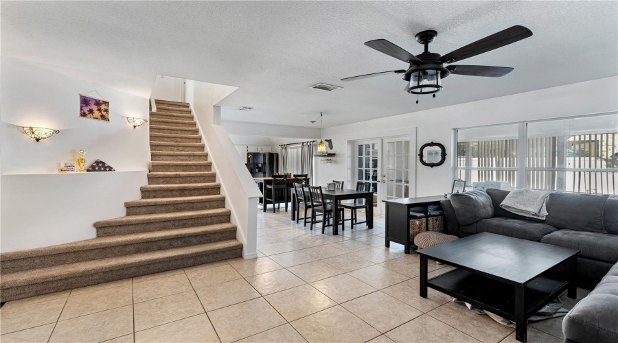 Tampa, Florida 33647, 3 Bedroom Bedrooms, ,2 Bathroombathrooms,Residential,For Sale,Fox Hollow,0,Mfrtb8497890