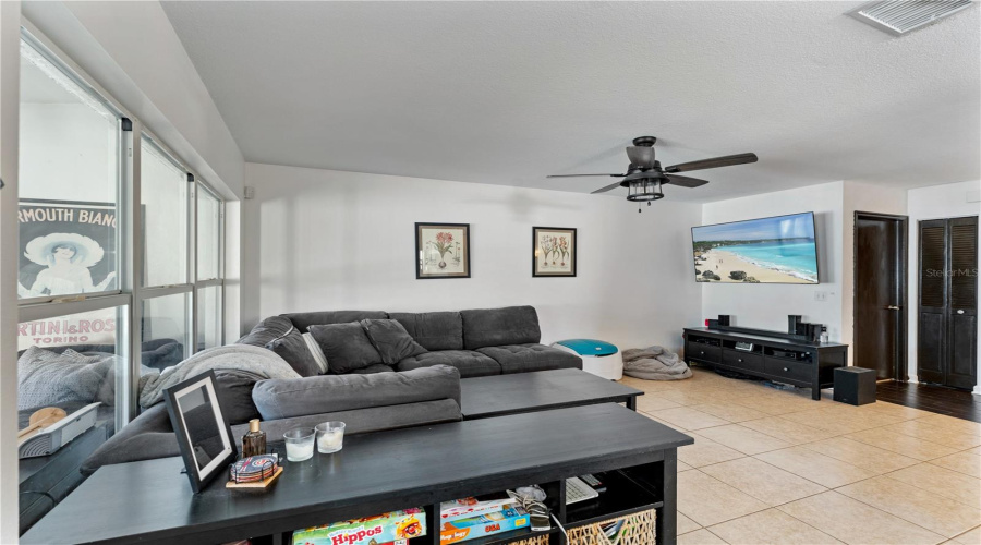 Tampa, Florida 33647, 3 Bedroom Bedrooms, ,2 Bathroombathrooms,Residential,For Sale,Fox Hollow,0,Mfrtb8497890