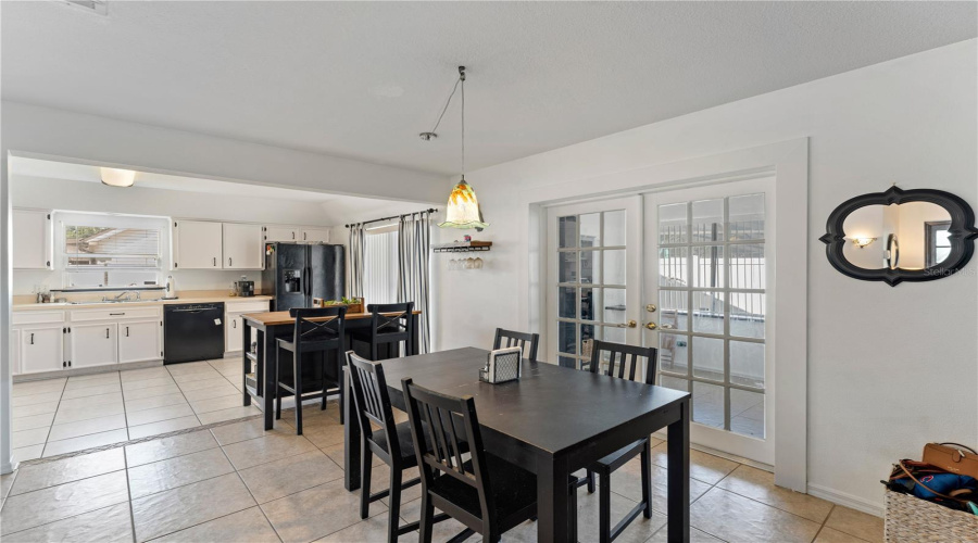 Tampa, Florida 33647, 3 Bedroom Bedrooms, ,2 Bathroombathrooms,Residential,For Sale,Fox Hollow,0,Mfrtb8497890
