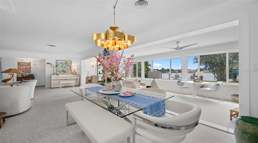 St Petersburg, Florida 33707, 2 Bedroom Bedrooms, ,2 Bathroombathrooms,Residential,For Sale,79Th,0,Mfrtb8541740