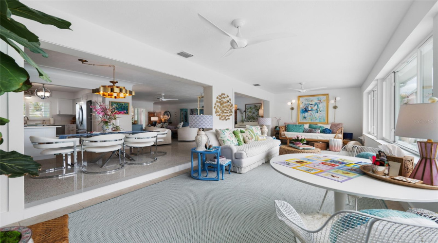 St Petersburg, Florida 33707, 2 Bedroom Bedrooms, ,2 Bathroombathrooms,Residential,For Sale,79Th,0,Mfrtb8541740