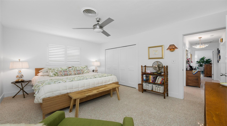 St Petersburg, Florida 33707, 2 Bedroom Bedrooms, ,2 Bathroombathrooms,Residential,For Sale,79Th,0,Mfrtb8541740
