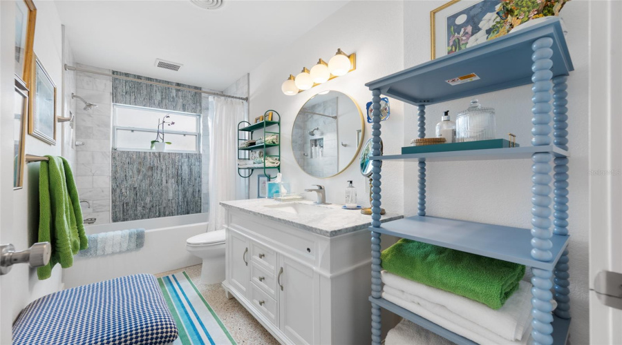 St Petersburg, Florida 33707, 2 Bedroom Bedrooms, ,2 Bathroombathrooms,Residential,For Sale,79Th,0,Mfrtb8541740