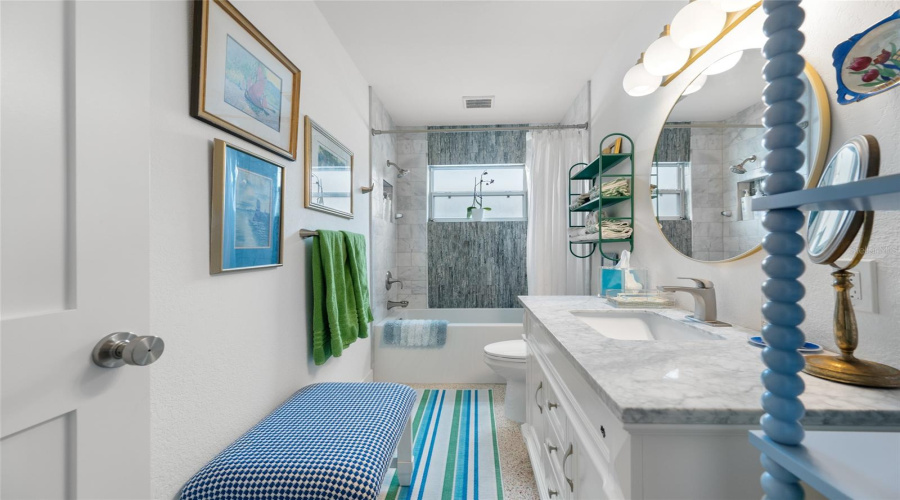 St Petersburg, Florida 33707, 2 Bedroom Bedrooms, ,2 Bathroombathrooms,Residential,For Sale,79Th,0,Mfrtb8541740