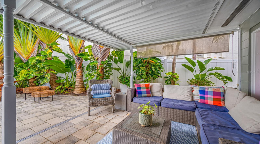 St Petersburg, Florida 33707, 2 Bedroom Bedrooms, ,2 Bathroombathrooms,Residential,For Sale,79Th,0,Mfrtb8541740