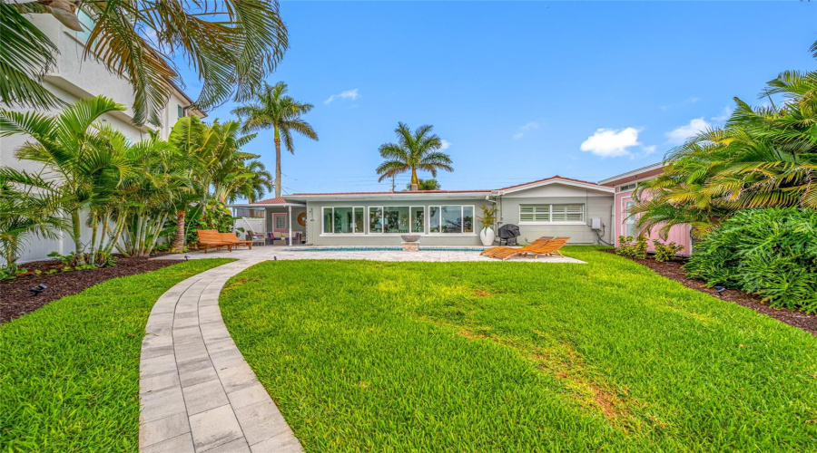 St Petersburg, Florida 33707, 2 Bedroom Bedrooms, ,2 Bathroombathrooms,Residential,For Sale,79Th,0,Mfrtb8541740