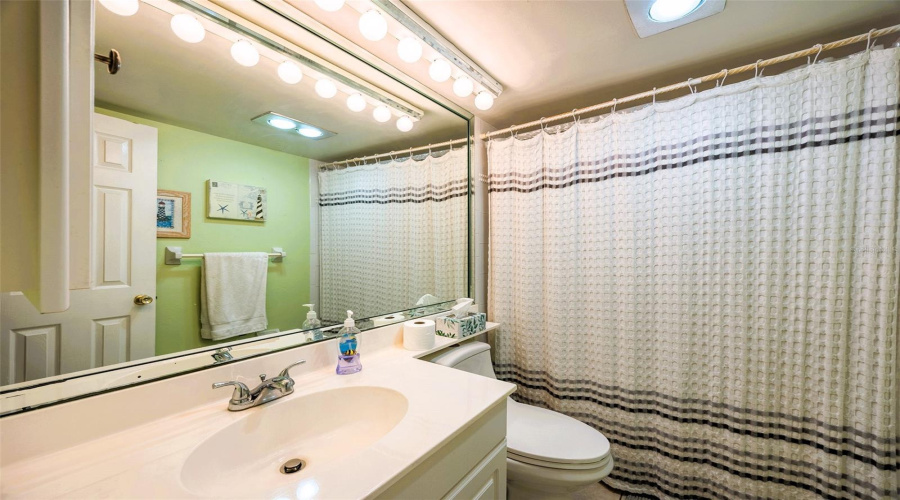 Fort Myers, Florida 33919, 2 Bedroom Bedrooms, ,1 Bathroombathrooms,Residential,For Sale,Winkler,0,Mfrc7517208
