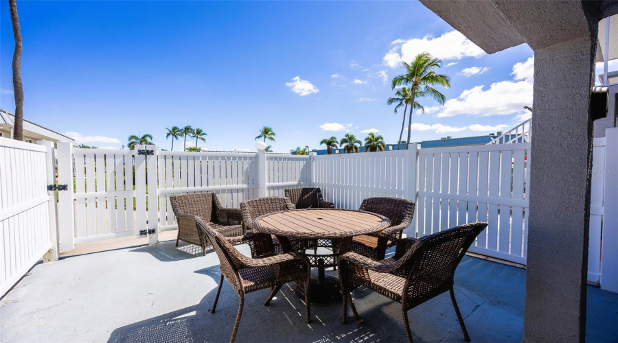 Fort Myers, Florida 33919, 2 Bedroom Bedrooms, ,1 Bathroombathrooms,Residential,For Sale,Winkler,0,Mfrc7517208