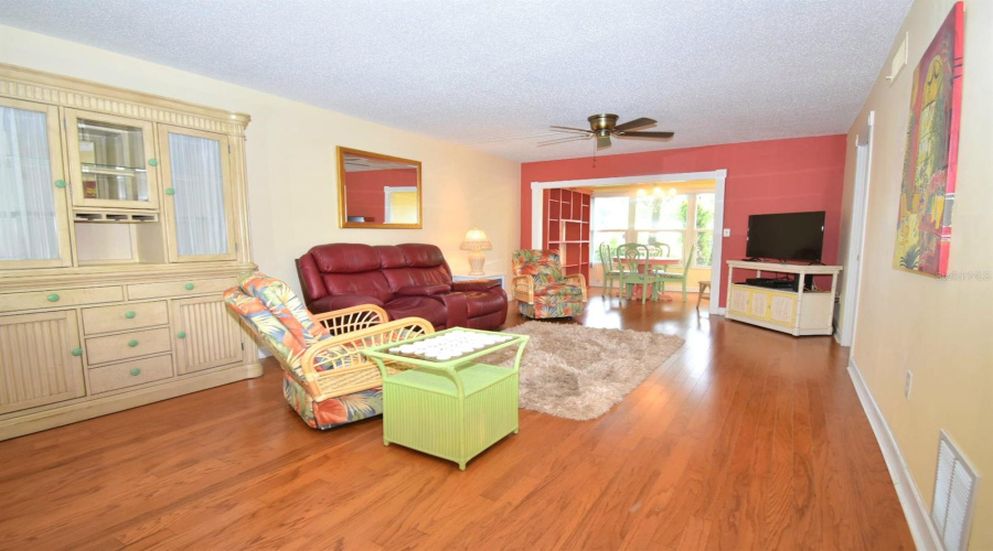 Dunedin, Florida 34698, 2 Bedroom Bedrooms, ,2 Bathroombathrooms,Residential,For Sale,Virginia,0,Mfrtb8430566